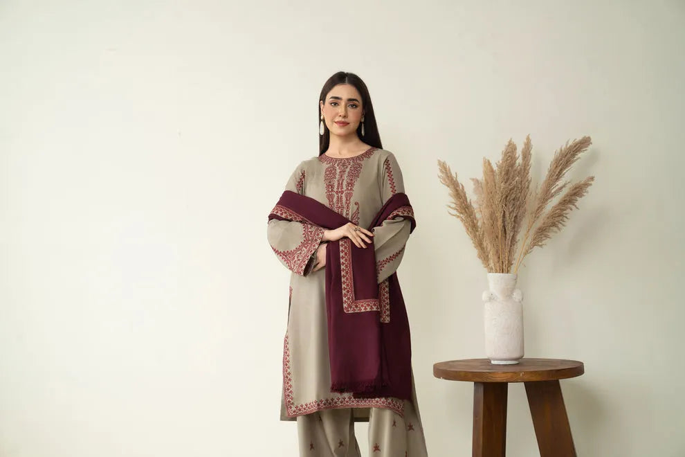 NF-313 Baroque Top Trending Embroidered Lawn 3PC