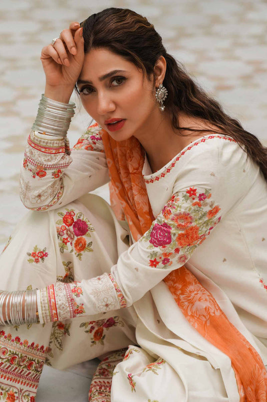 NF-4124 Coco by Zarashahjhan Luxury Embroidered Lawn 3PC