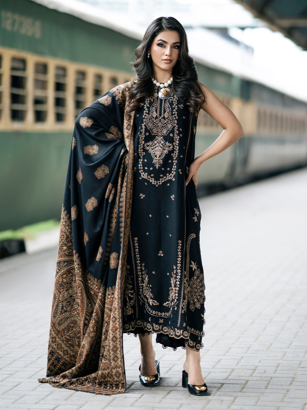 NF-821 Emaan Adil Luxury Embroidered Lawn 3PC