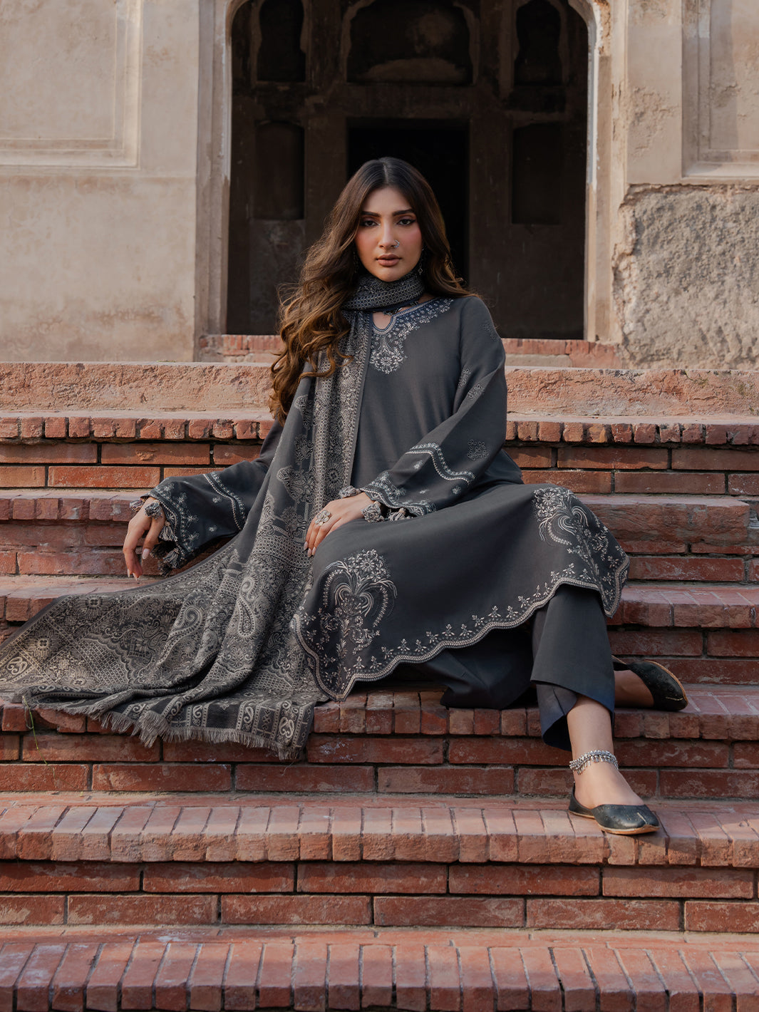 NF-325 Izel Luxury Embroidered Lawn 3PC