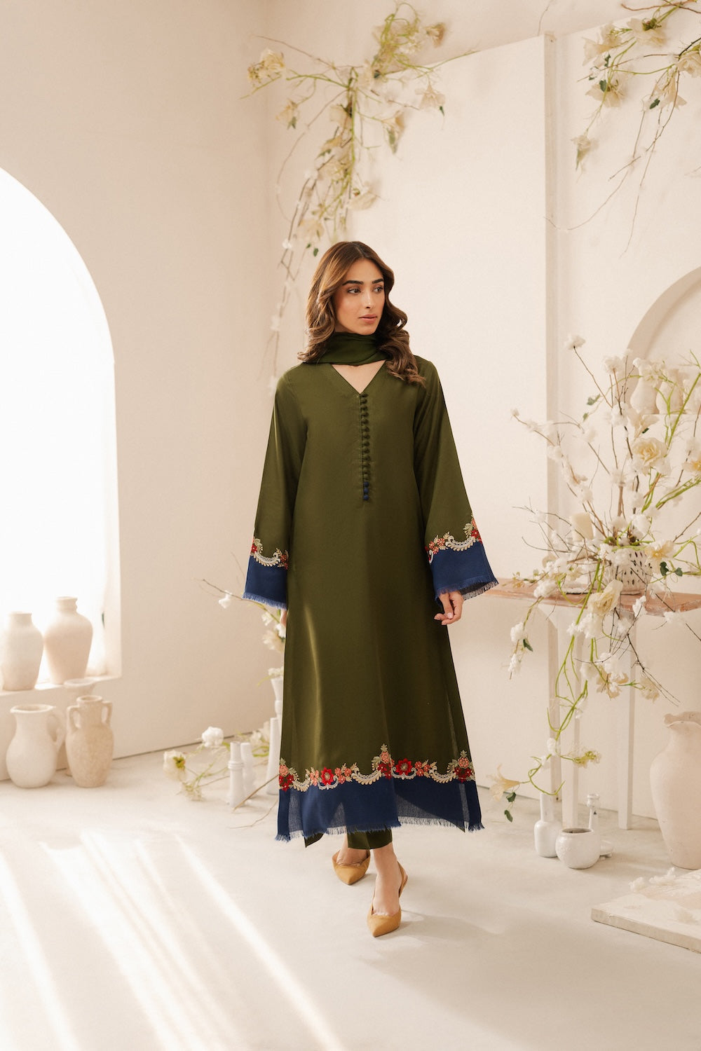 NF-121 Vintage Embroidered Danak 3Pc