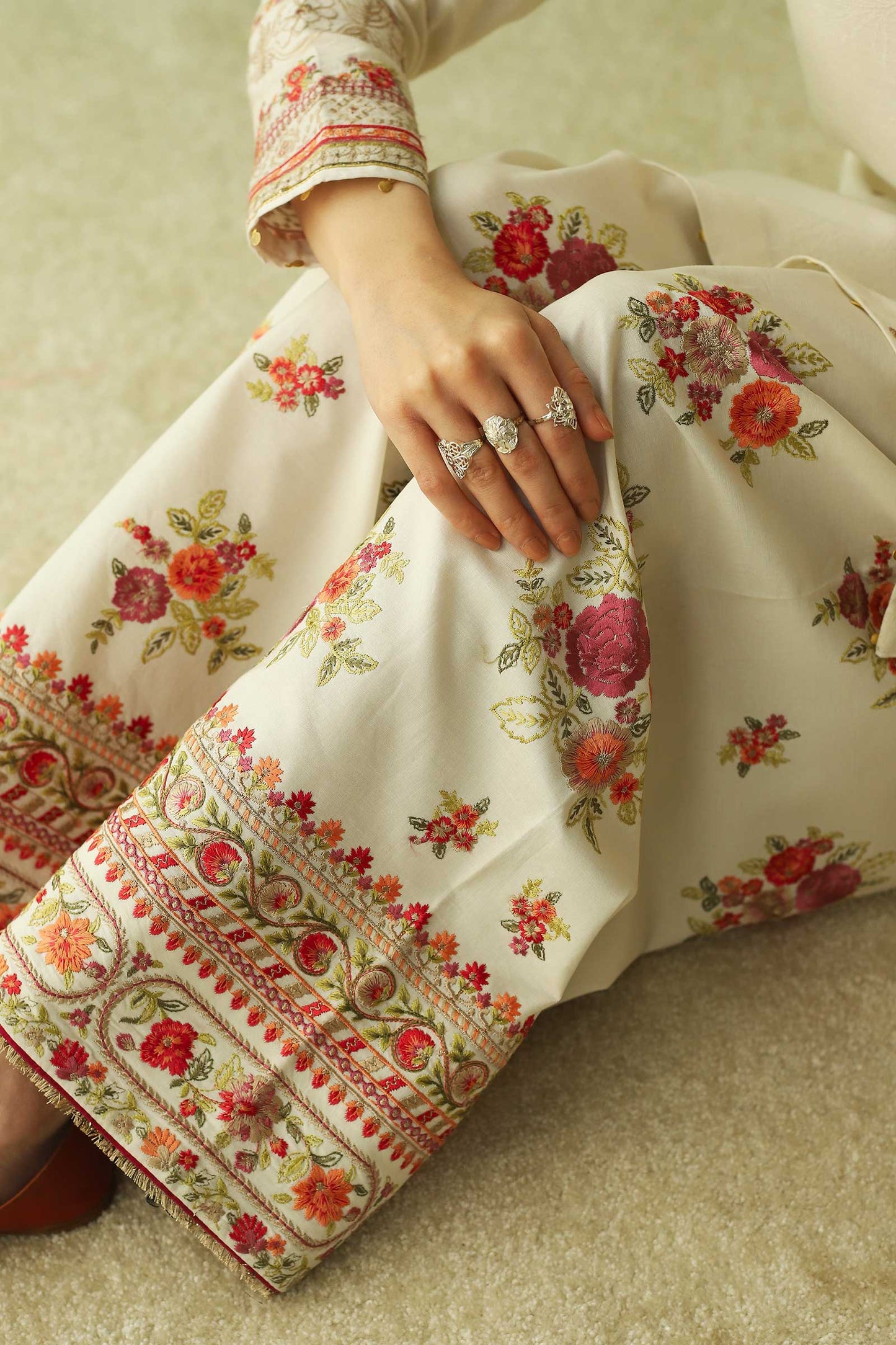 NF-4124 Coco by Zarashahjhan Luxury Embroidered Lawn 3PC