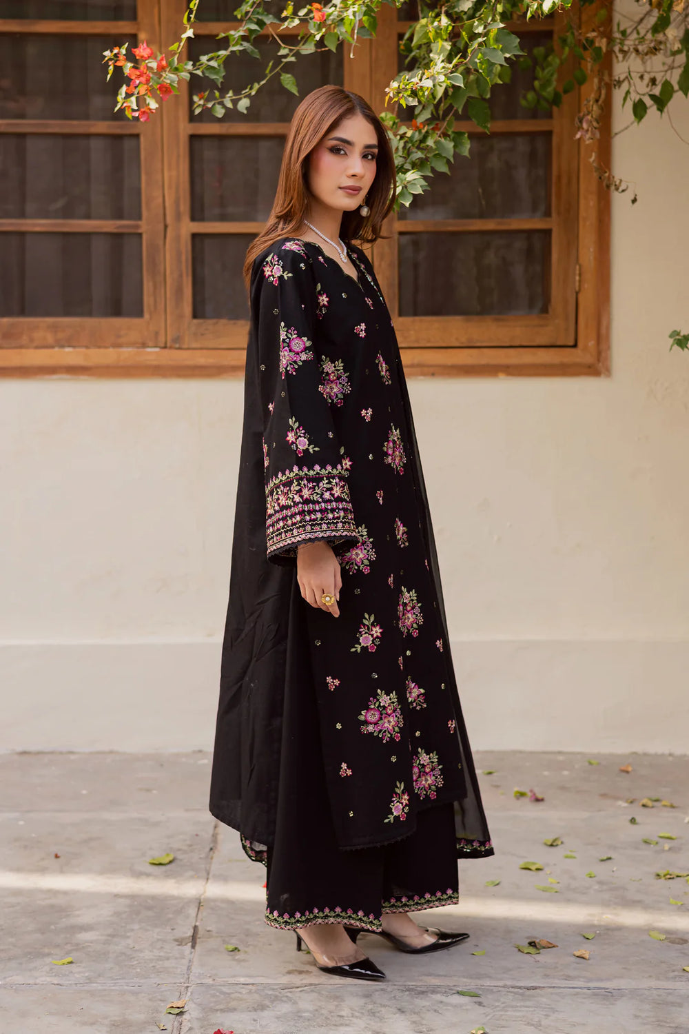 NF-819 Batik Most Demand Embroidered Lawn 3PC
