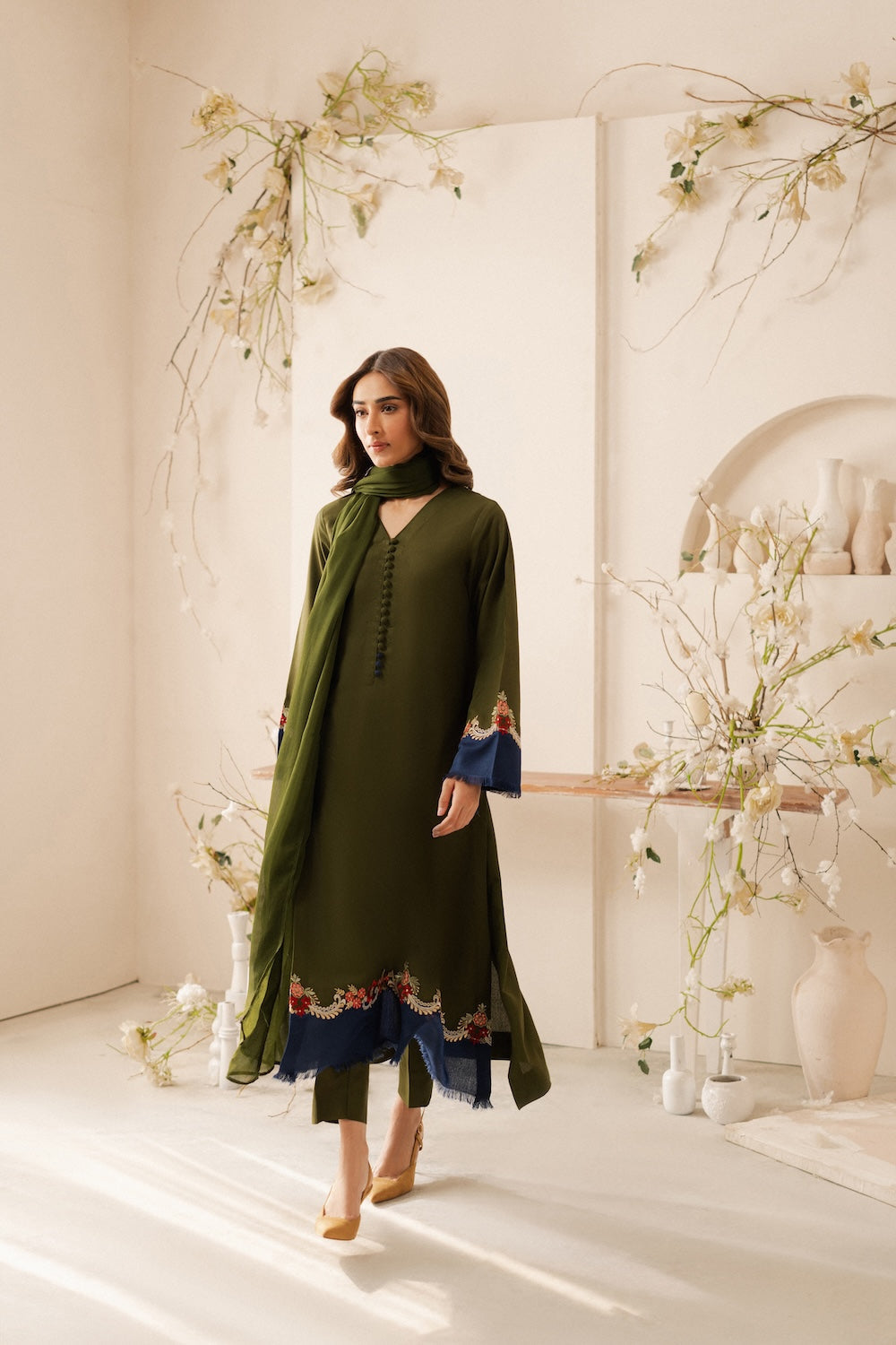NF-121 Vintage Embroidered Danak 3Pc