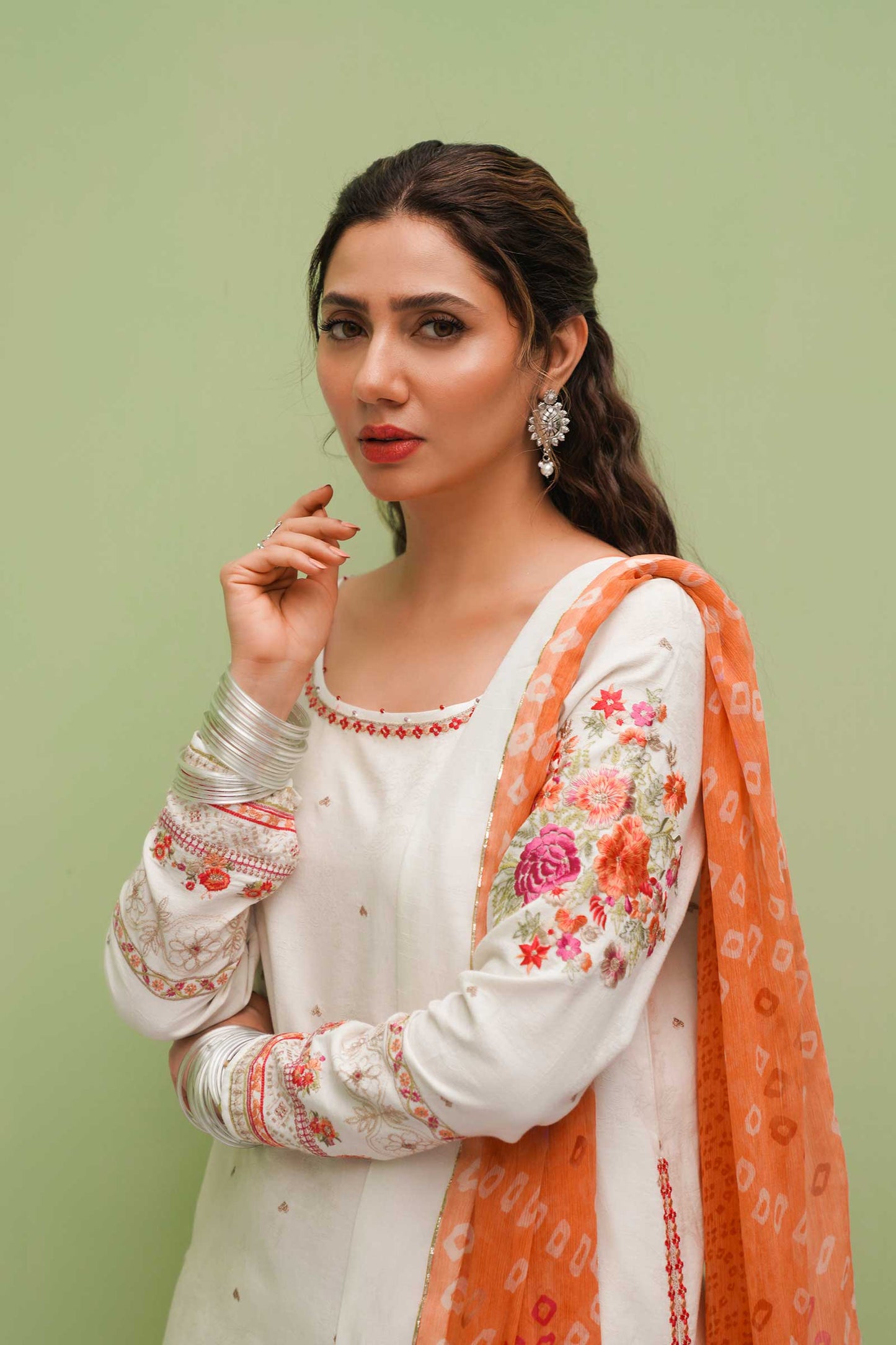 NF-4124 Coco by Zarashahjhan Luxury Embroidered Lawn 3PC